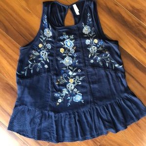 Xhilaration embroidered top